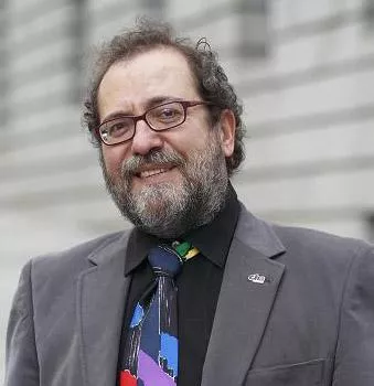 El Rey se compromete a trasladar la inclusión de la entrevista con CHA