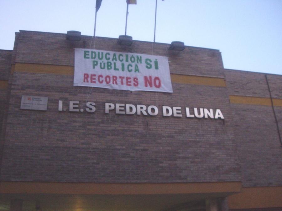 Izquierda Unida pide explicaciones a Educación y a Hacienda por la redistribución del personal no docente sin criterio ni justificación