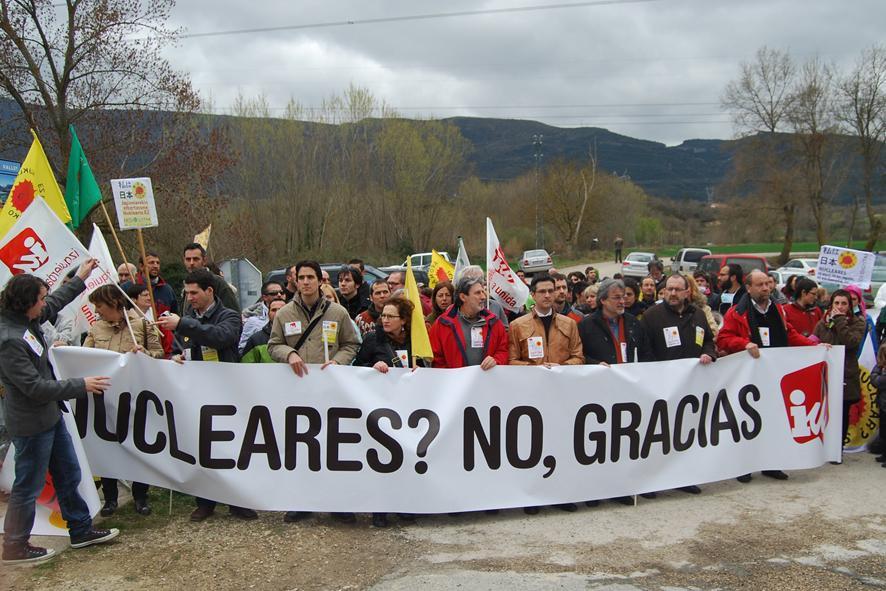 Reclamamos el desmontaje de la central de Garoña y denunciamos la sumisión del Gobierno al lobby nuclear