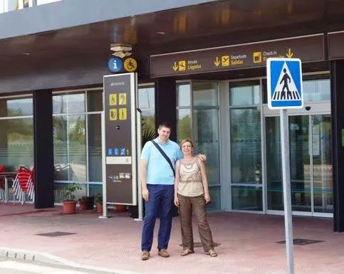 Trasladamos al Congreso los problemas que causa el protocolo de seguridad del aeropuerto Huesca-Pirineos