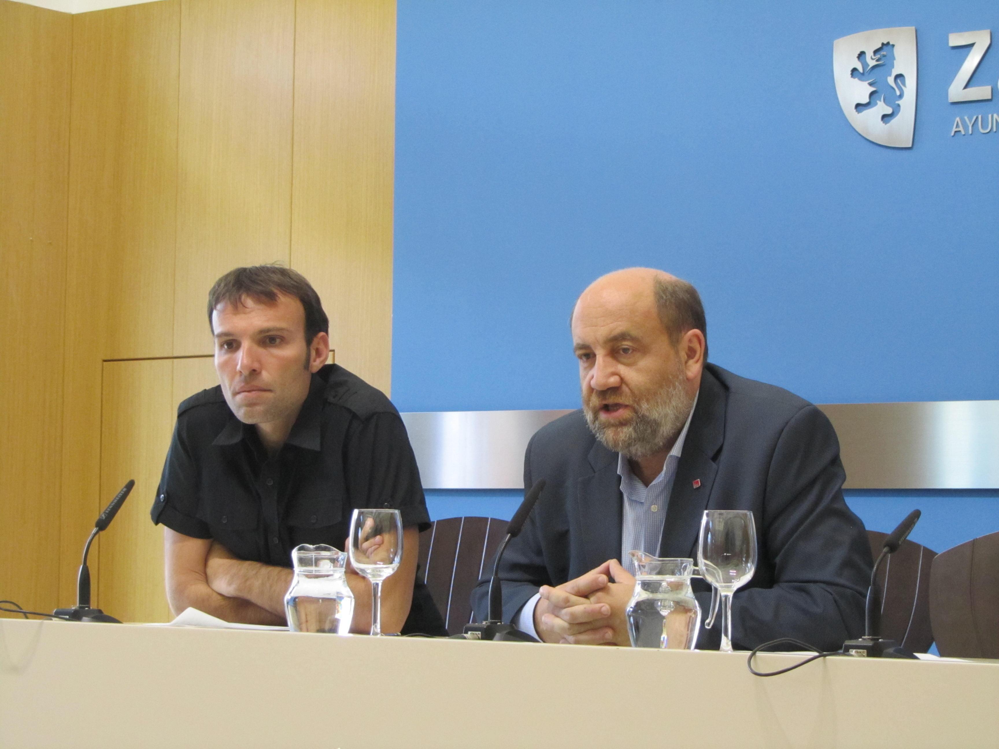 No votaremos las ordenanzas si no se exime a los desahuciados del pago de plusvalía y se cobra a los centros comerciales las basuras y servicios extraordinarios