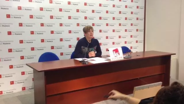 IU Huesca ve en las ordenanzas fiscales de 2014 un  peligro para los servicios públicos.