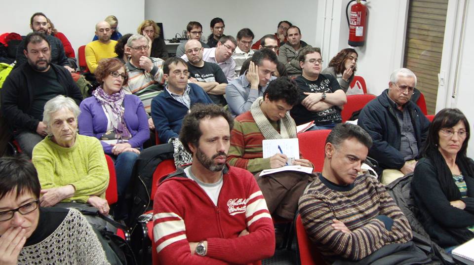 La militancia de IU se reúne para decidir sobre los presupuestos del Ayuntamiento de Zaragoza