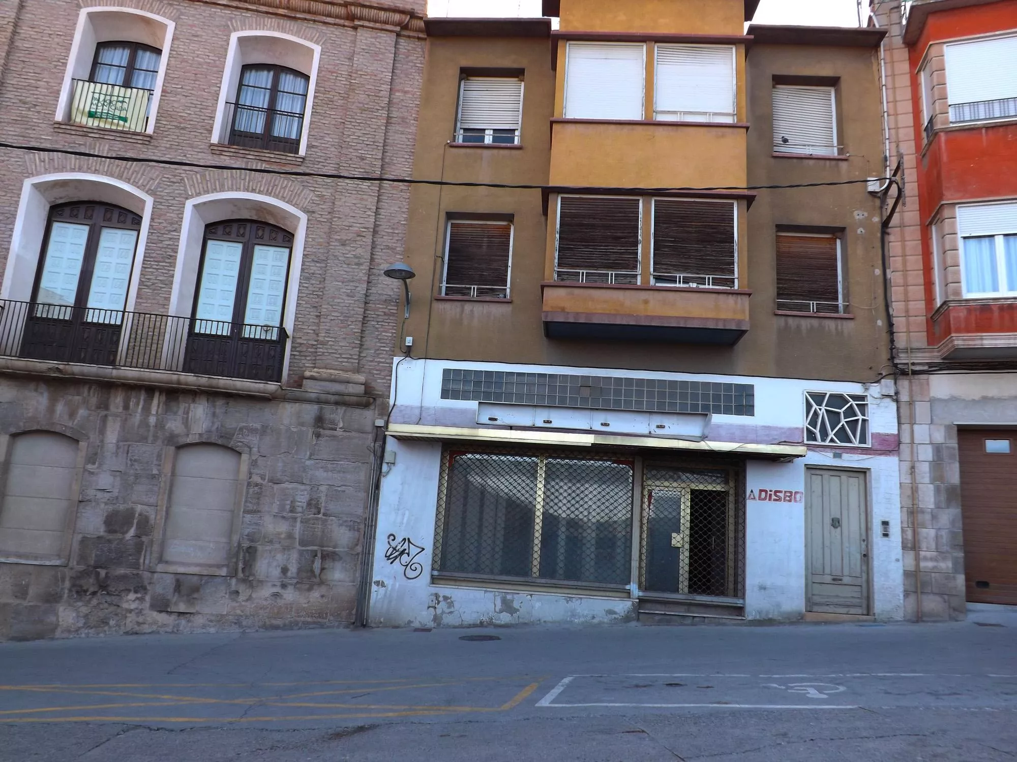 Instamos al Ayuntamiento de Fraga a rehabilitar ‘Casa Cota’ y alertamos del estado de abandono del inmueble