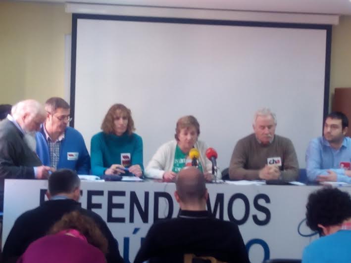IU participa en la presentación del Foro Público 100%