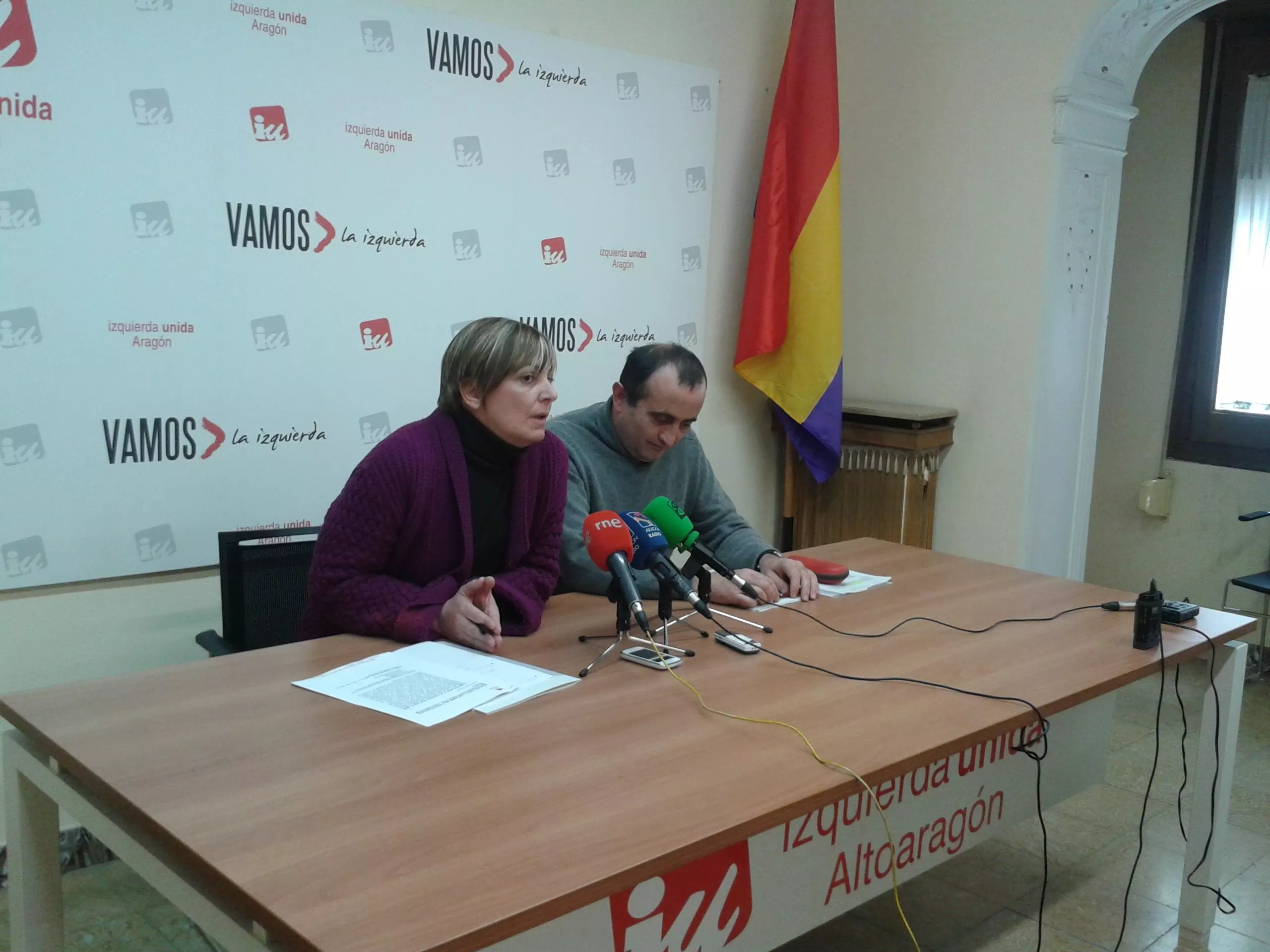 IU HUESCA PRESENTA SU PROPUESTA SOBRE CLAUSULAS SOCIALES EN LAS CONTRATAS MUNICIPALES