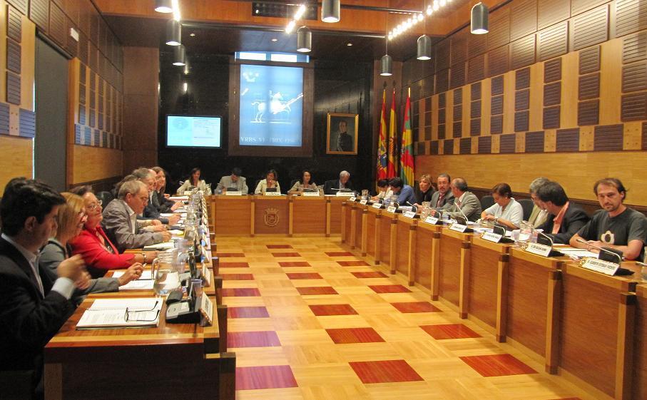IZQUIERDA UNIDA HUESCA INSISTE EN LA GRABACIÓN Y DIFUSIÓN PÚBLICA DE LOS PLENOS MUNICIPALES.