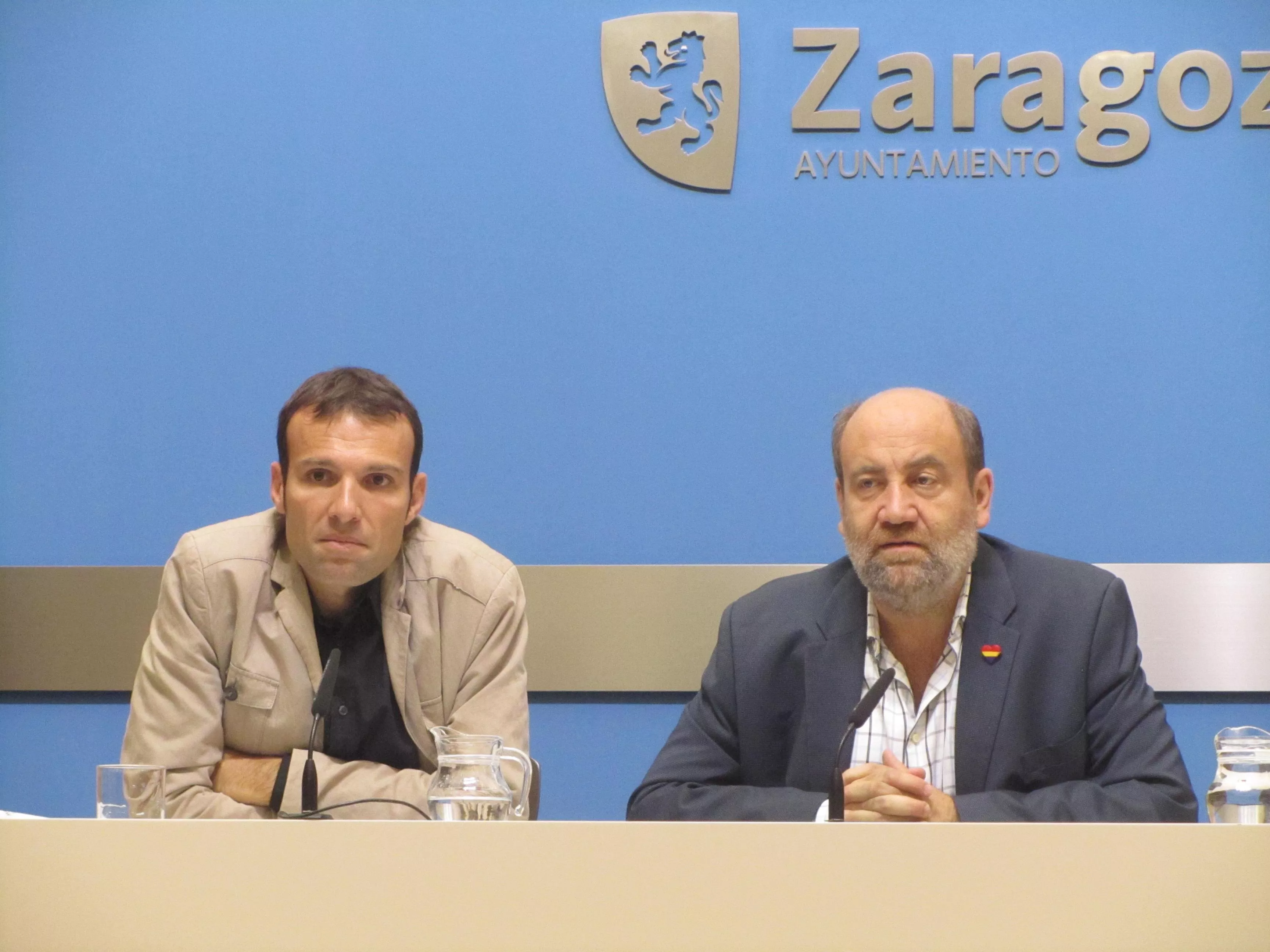 Defendemos el modelo de gestión pública de Pontoneros y rechaza el privado de Las Fuentes