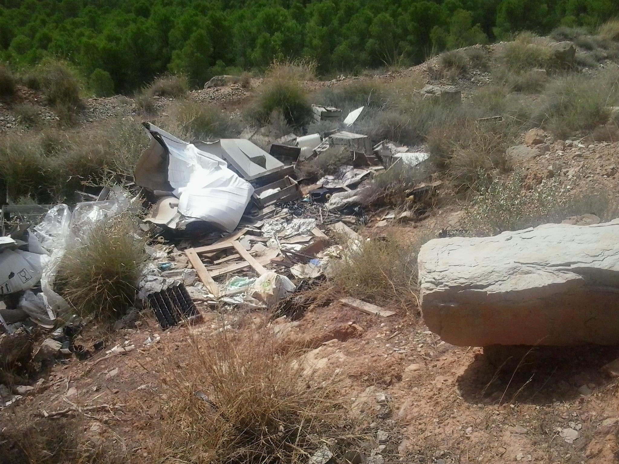 Vertedero ilegal en Fraga