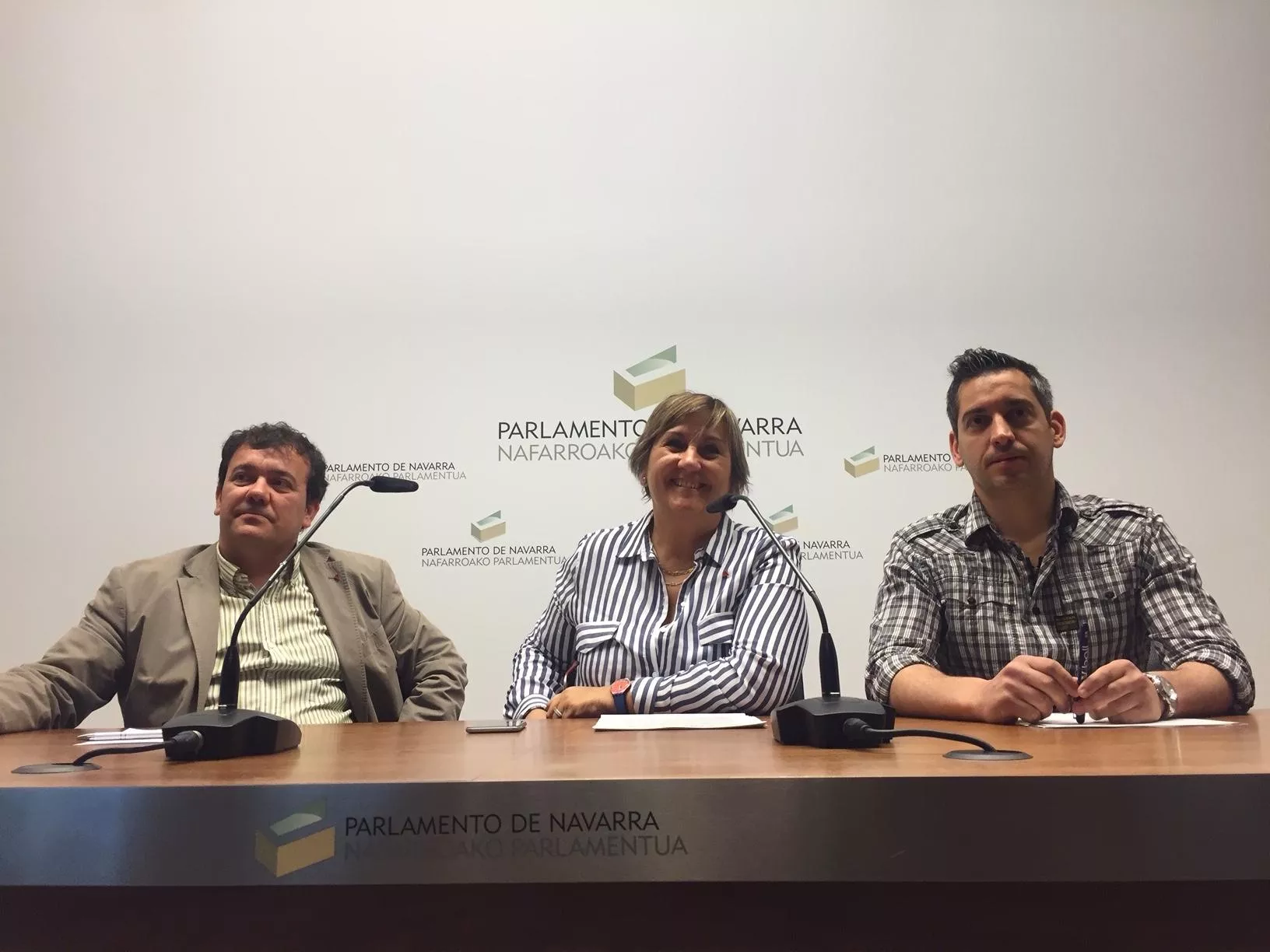 Exigimos, junto a Batzarre, el desmantelamiento del polígono de tiro de las Bardenas en las instituciones de Europa, el Estado, Navarra y Aragón