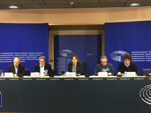 Barrena: «es la primera vez que la Comisión Europea aborda esta cuestión y ese era el paso fundamental para conseguir fondos europeos para afrontar la descontaminación de Sábiñánigo y de la cuenca del Río Gállego»