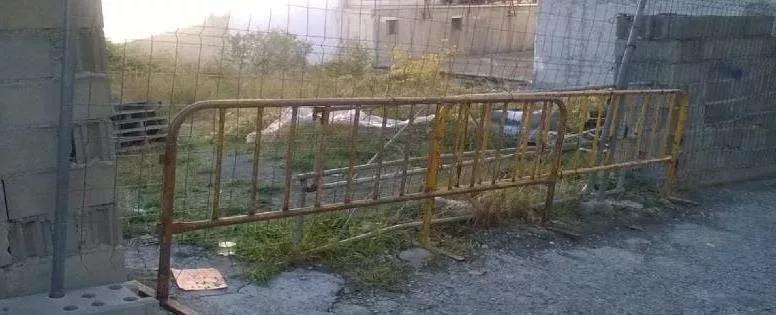 Cambiar Sabiñánigo denuncia el mal estado de solares en el casco urbano