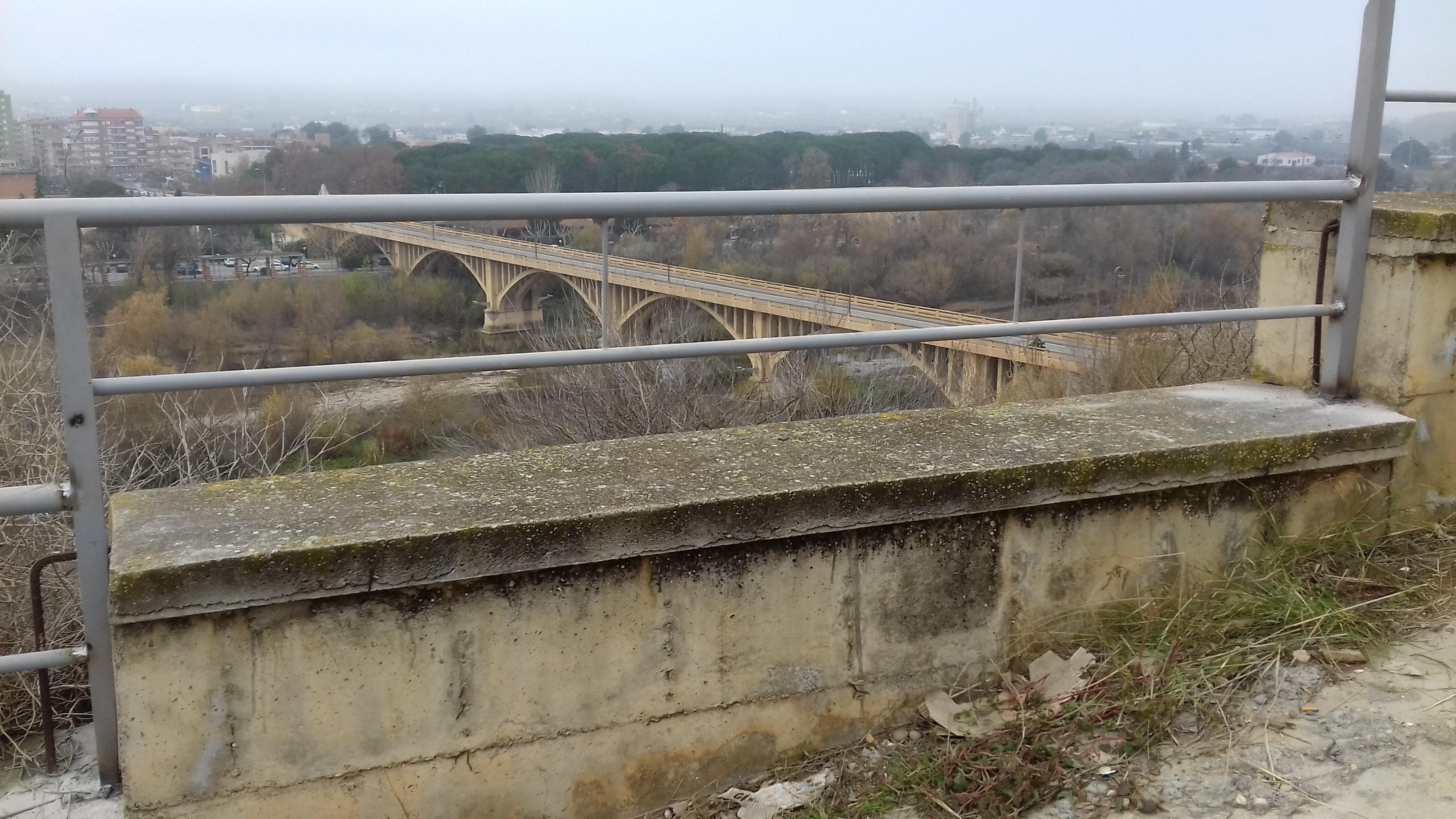 Satisfacción en Fraga por la instalación de una valla de seguridad en la zona de Roqueta-San Benito