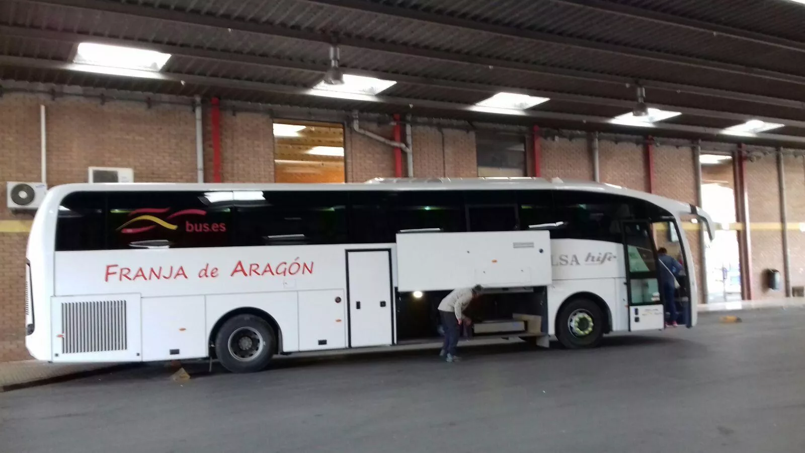 Continuamos nuestro trabajo para revertir la supresión de horarios de la línea de autobuses Zaragoza-Lleida