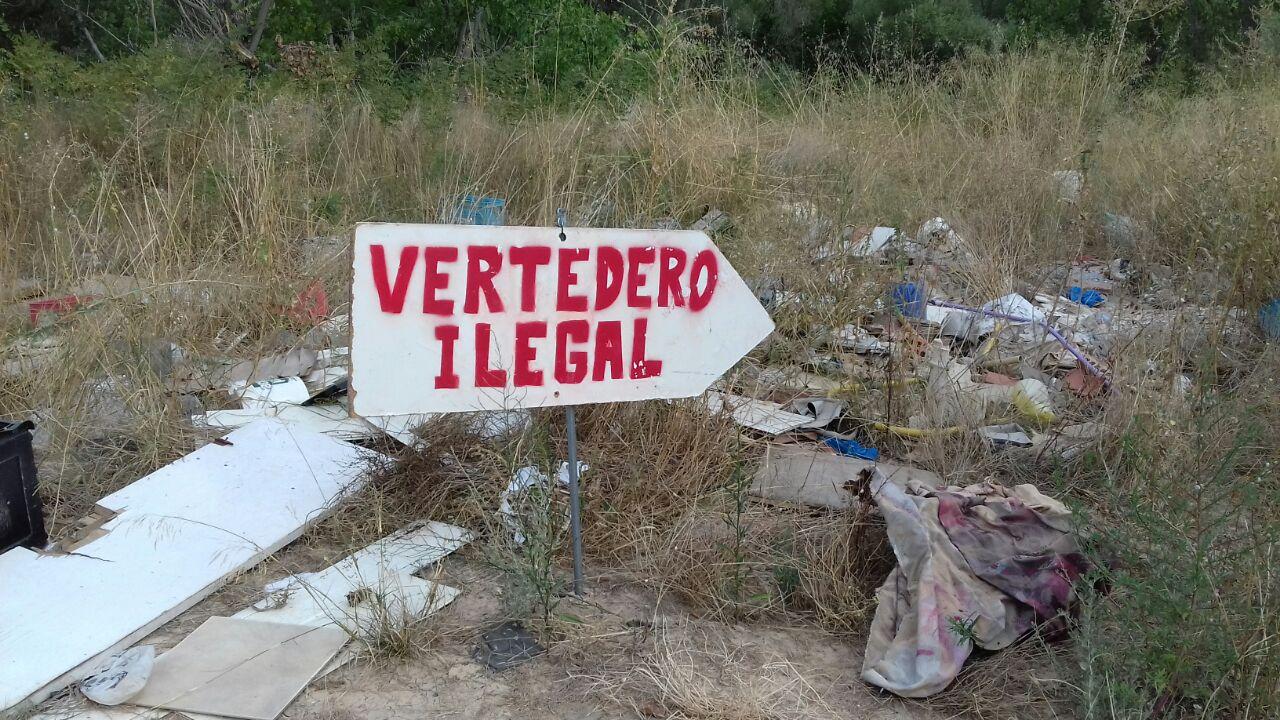 Eliminado uno de los vertederos ilegales denunciados por la Asamblea Local de Fraga después de la investigación abierta por SEPRONA
