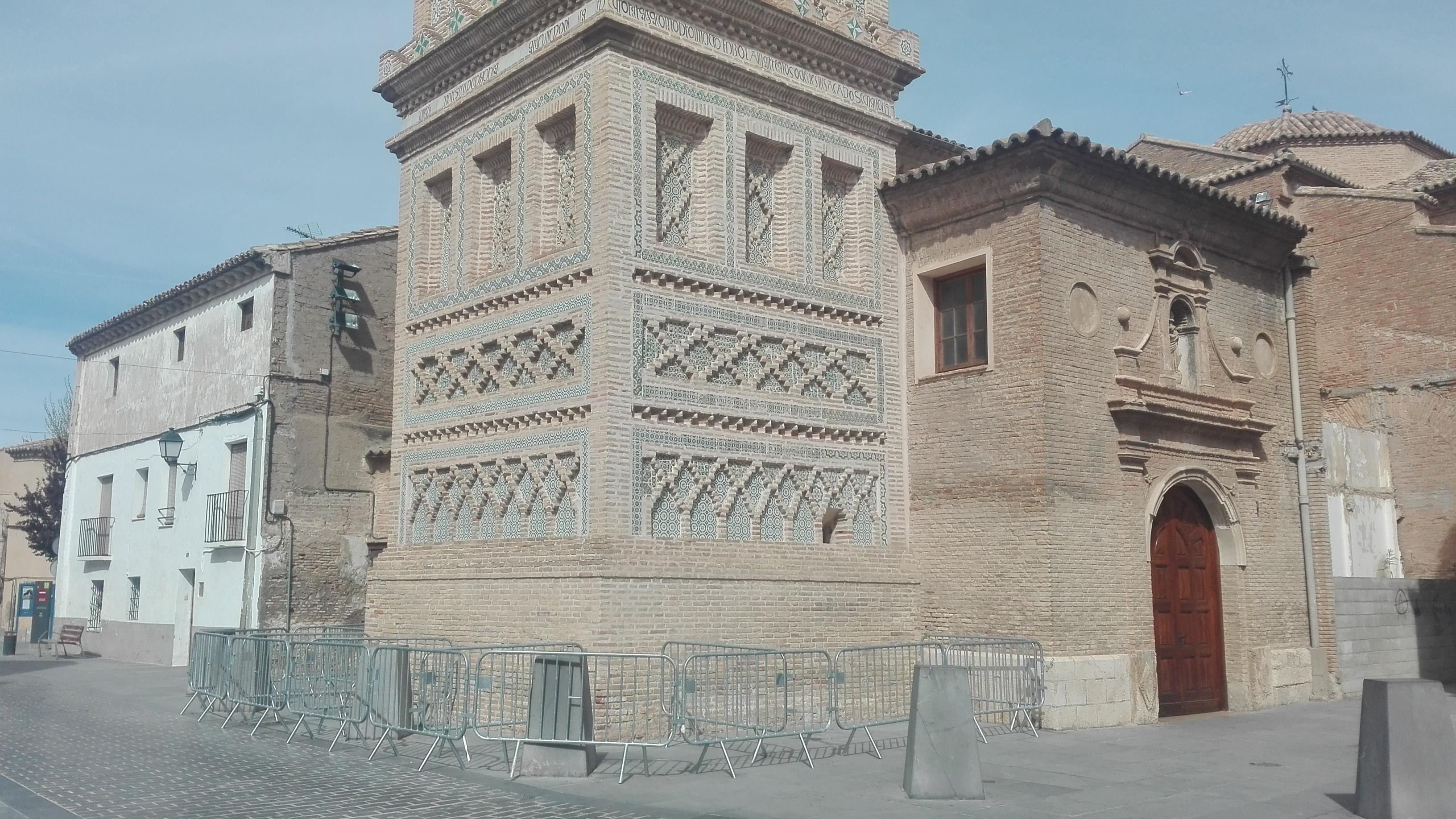 Pedimos a Educación y Cultura medidas ante el desprendimiento de azulejos de la Torre Mudéjar de Utebo