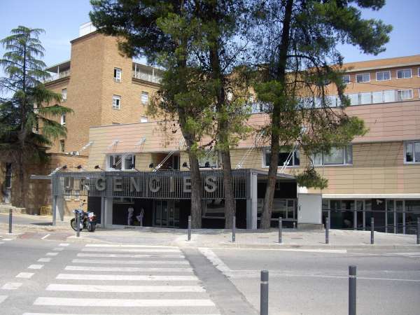 La parada de autobús en el hospital Arnau Vilanova  entrará en funcionamiento el próximo lunes