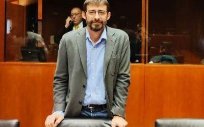 Reclamamos la reducción de ratios y de horario lectivo y el aumento de los recursos para mejorar la calidad de la educación pública