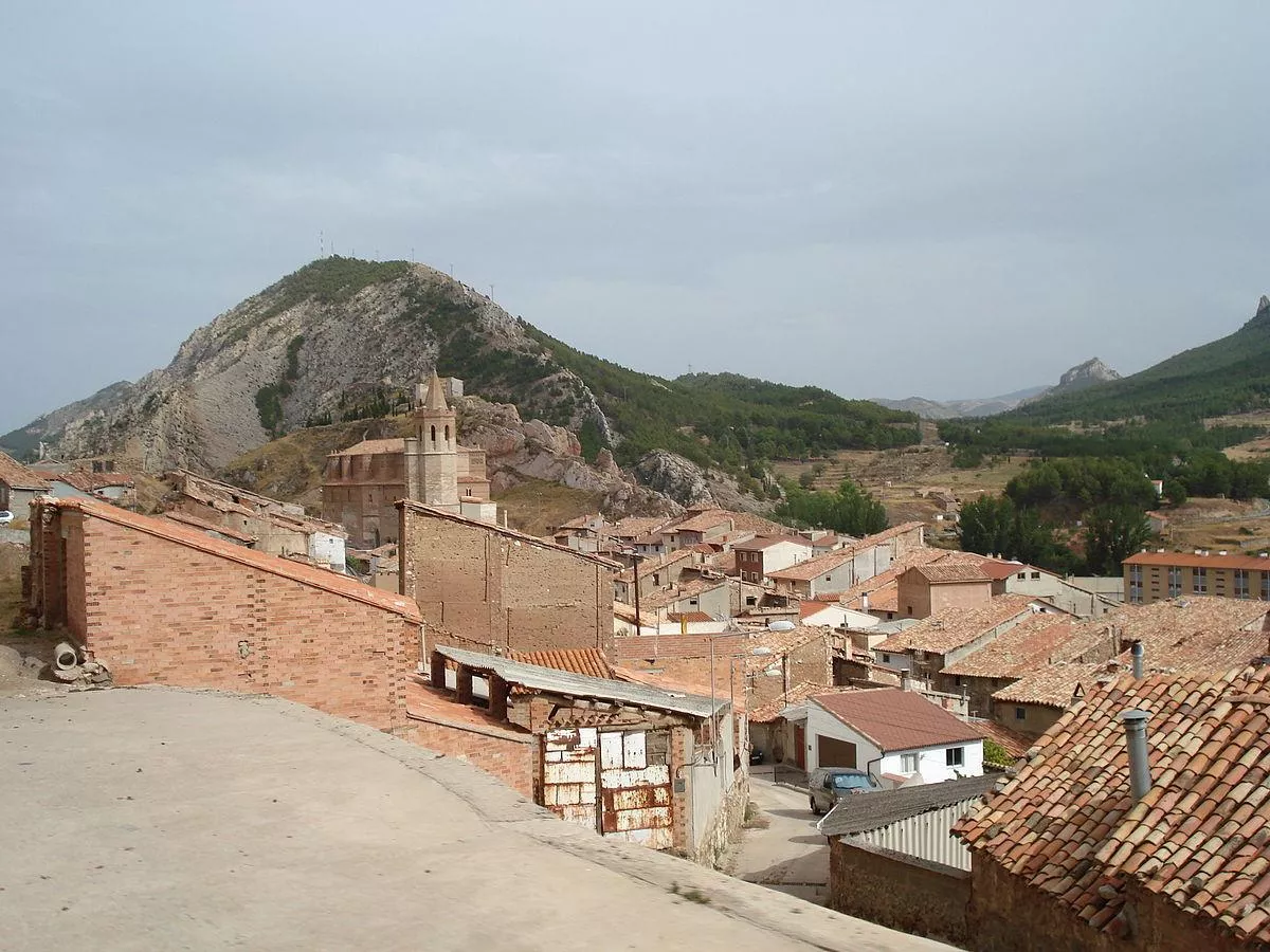 1200px-Montalbán,_Teruel,_Aragón