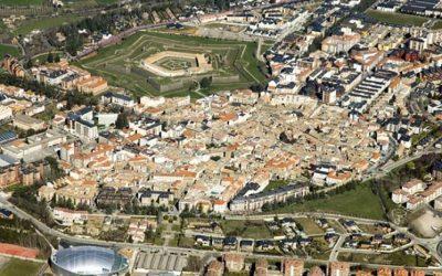 IU remite una queja a Pilar Alegría por el incidente en las maniobras en el casco urbano de Jaca