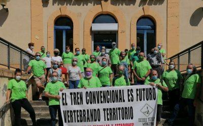 Cambiar Monzón e IU exigimos al Gobierno de Aragón que asuma sus competencias ferroviarias y que la unión de estaciones se aplique a las de tren, no al esquí