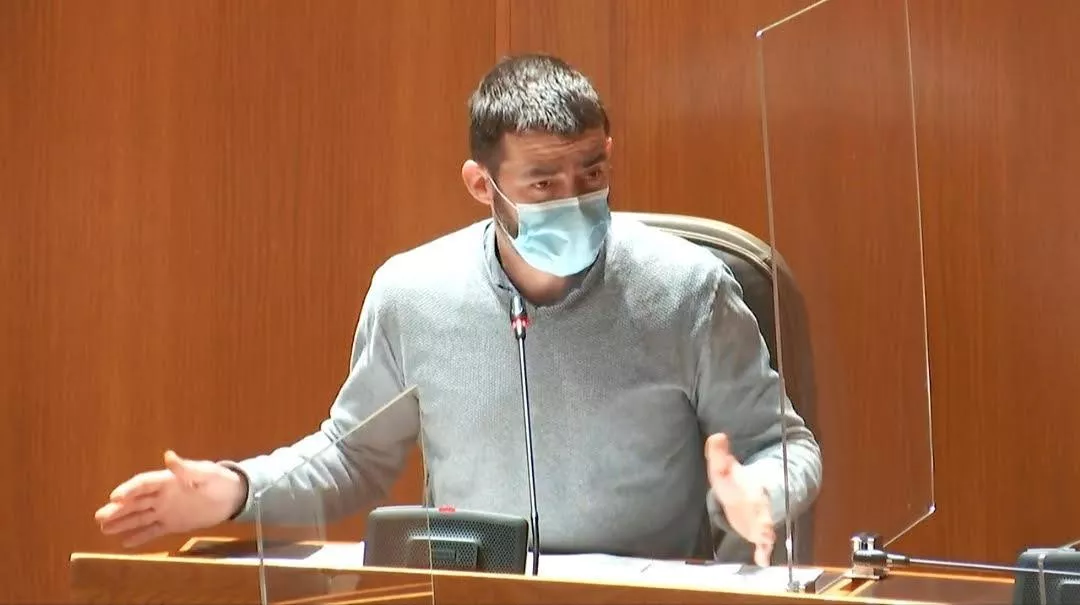 Logramos el apoyo de las Cortes para que el Gobierno central blinde por ley la función social de la vivienda y la asegure como derecho