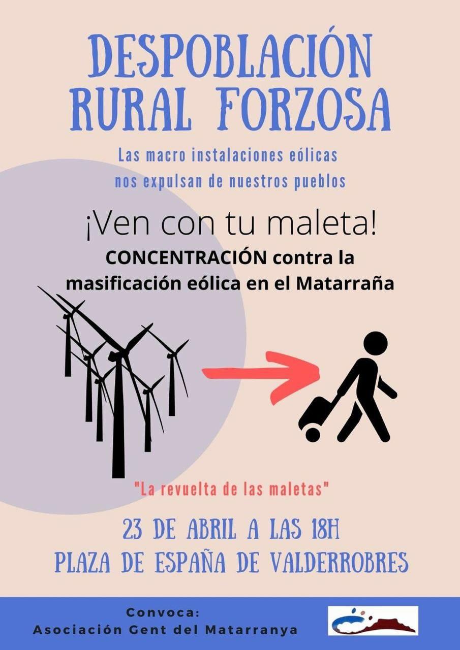 Concentración contra la masificación eólica en el Matarraña