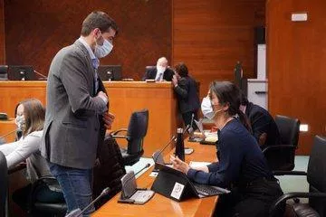 Logramos que las Cortes insten al Ejecutivo a abordar la salida de la crisis con perspectiva de género