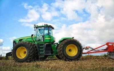 Apoyamos las movilizaciones del sector agrario que claman por una PAC justa que garantice el futuro de las las explotaciones familiares