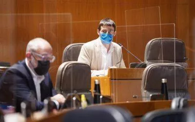 Las Cortes instan al cuatripartito a mejorar la dotación de recursos humanos en la Atención Primaria del medio rural al aprobar nuestra iniciativa