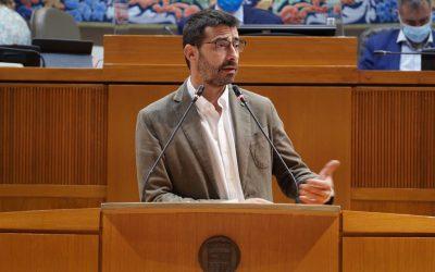 Llevamos a las Cortes una PNL para exigir condiciones laborales dignas para las auxiliares en centros educativos