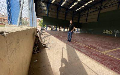 Ganar Teruel critica el estado de suciedad y mantenimiento del frontón de San Julián