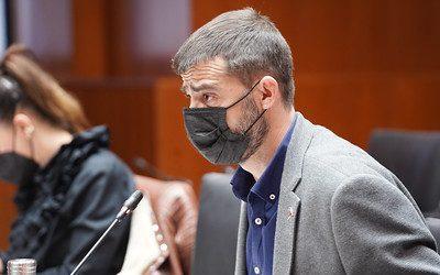 Preguntamos al consejero Faci por los resultados de sus negociaciones con los sindicatos docentes