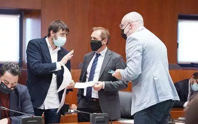 Las Cortes instan al Gobierno de Aragón a mejorar la planificación educativa al aprobar nuestra iniciativa