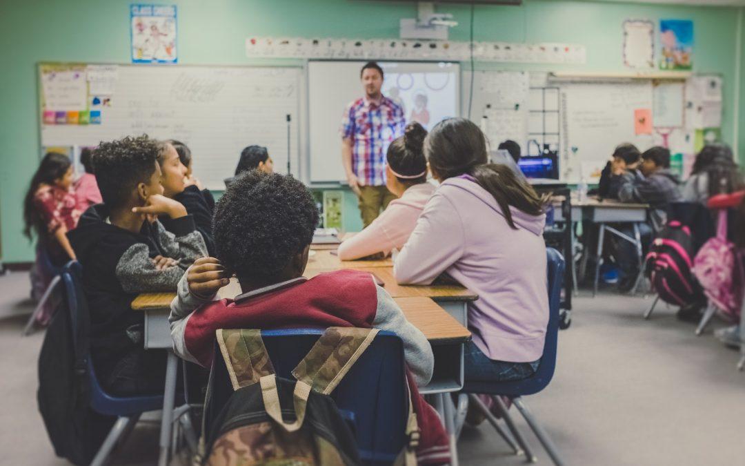 Emplazamos a Educación a corregir la mala planificación y la falta de sensibilidad para atender las necesidades del alumnado más vulnerable