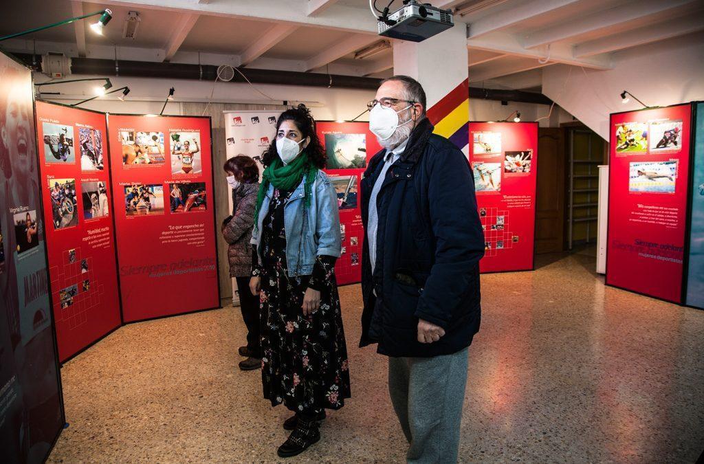 Inauguramos la exposición ‘Siempre adelante. Mujeres deportistas’ en Huesca