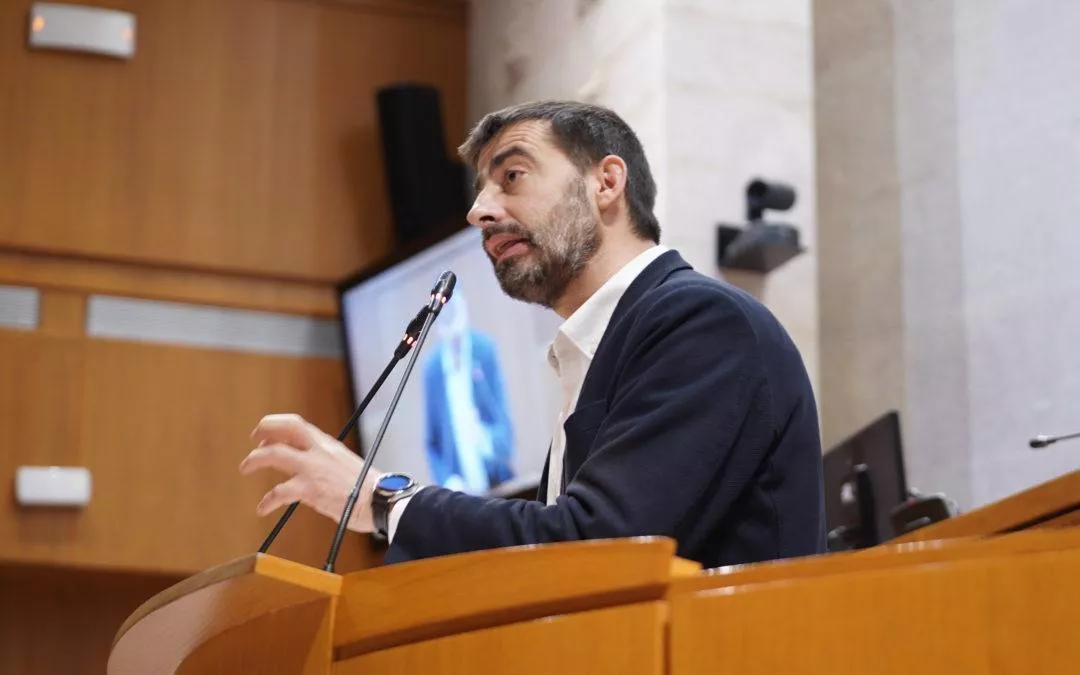 Instamos al cuatripartito a desarrollar la Ley de Memoria Democrática aprobada hace más de tres años