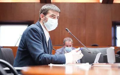 Apostamos por una participación estable de los ayuntamientos en los ingresos de la Comunidad que garantice recursos mínimos para el desempeño de sus competencias