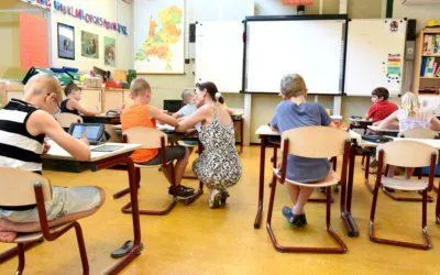 Apoyamos la movilización en apoyo al profesorado “peor tratado en España”