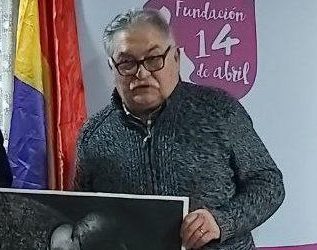 Ante la ausencia de Emilio Lacambra