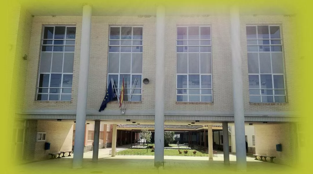 IU Ejea y Pueblos pide la reprobación de Faci por no responder a las peticiones del Consejo escolar y el Ayuntamiento