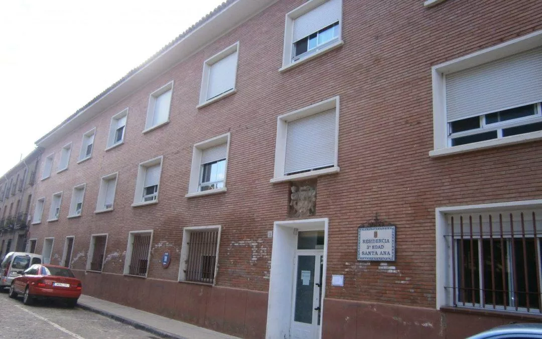 IU Campo de Daroca denuncia que aún no se haya instalado aire acondicionado en las residencias municipales de personas mayores
