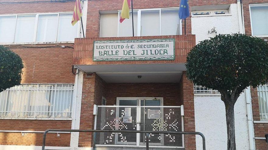 IU Teruel critica que Educación se desentienda del transporte escolar de una niña de Gallocanta