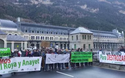 Nos sumamos al acto de rechazo a la unión estaciones y promovemos que se presenten iniciativas en la UE para paralizarla