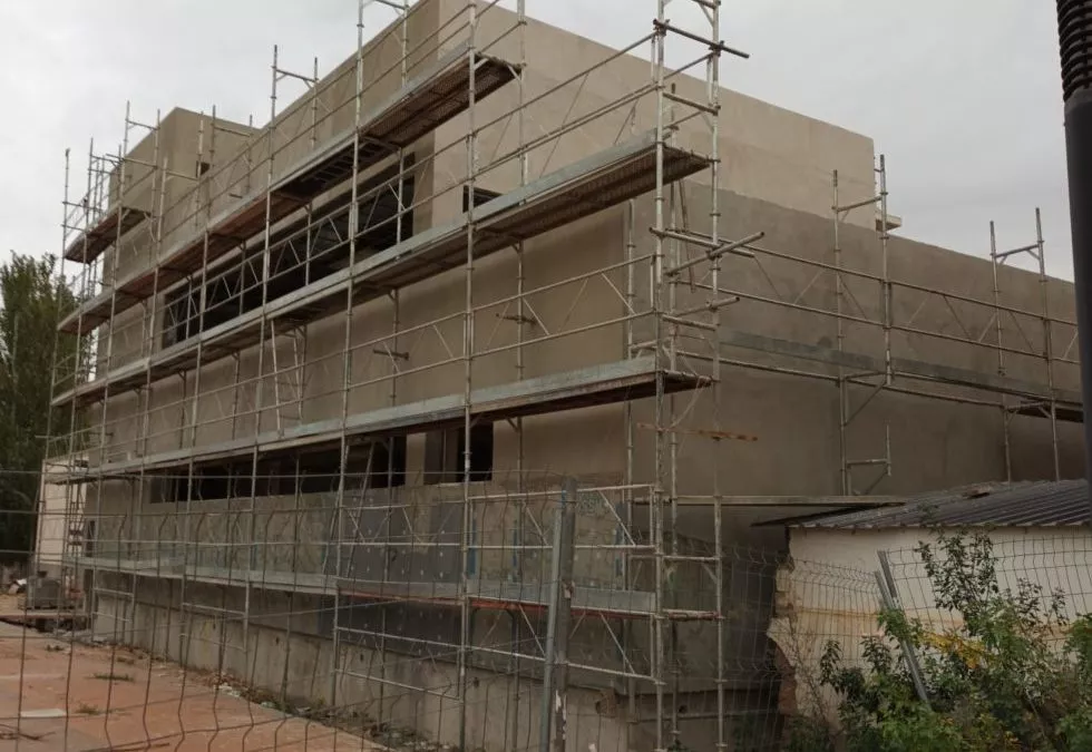 Exigimos a Educación que apoye a las familias y atienda las necesidades del IES Conde de Aranda de Alagón y del colegio de La Joyosa