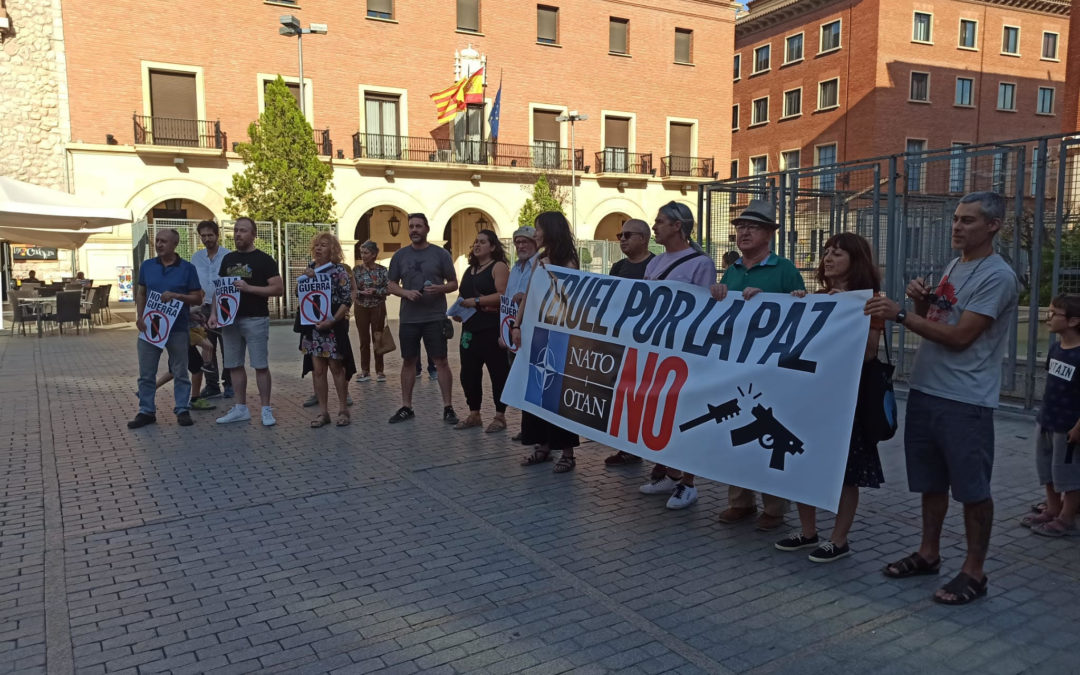 La Asamblea Antibelicista de Teruel anima a los ciudadanos a colgar banderas blancas en sus balcones