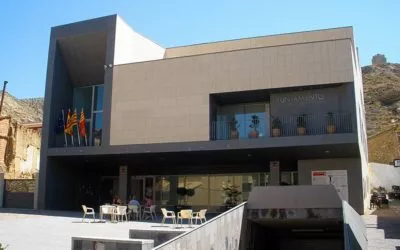 IU Cadrete advierte que el Ayuntamiento está al borde del caos al no tener aprobadas las RPTs del personal municipal