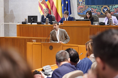 Sanz: “Azcón usa La Romareda para ocultar su fracaso y, además, pretende que las y los aragoneses carguen con él”