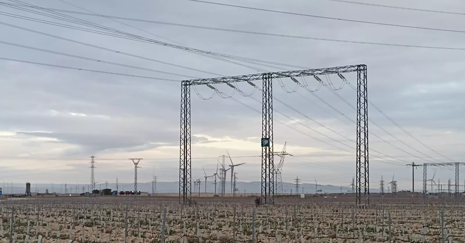 Eolicios y torres evacuación
