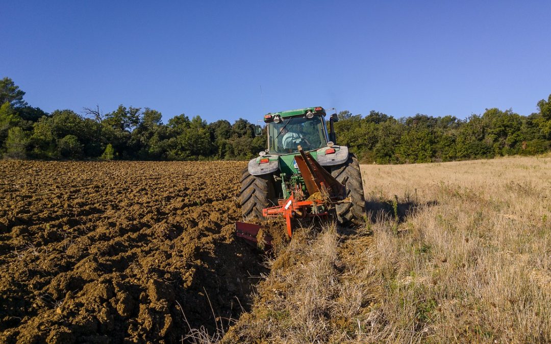 Cambiar Monzón pide apoyo para un modelo agrario social, familiar y profesional  